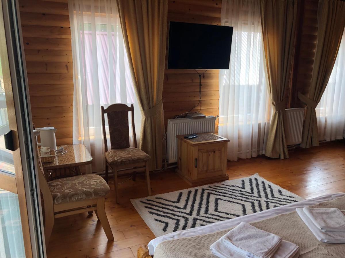 Karpatska Mria Hotel Yaremche Luaran gambar