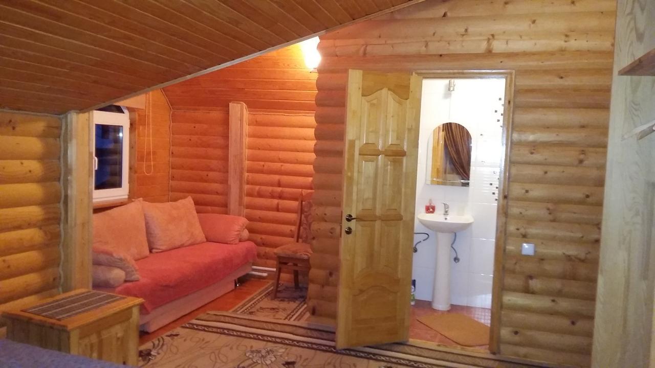 Karpatska Mria Hotel Yaremche Luaran gambar