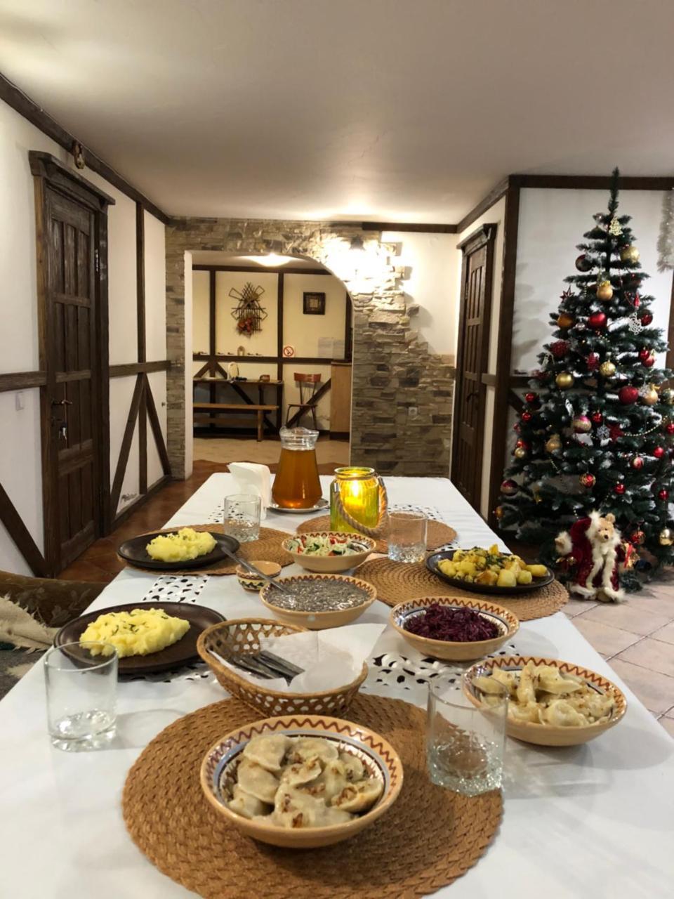 Karpatska Mria Hotel Yaremche Luaran gambar